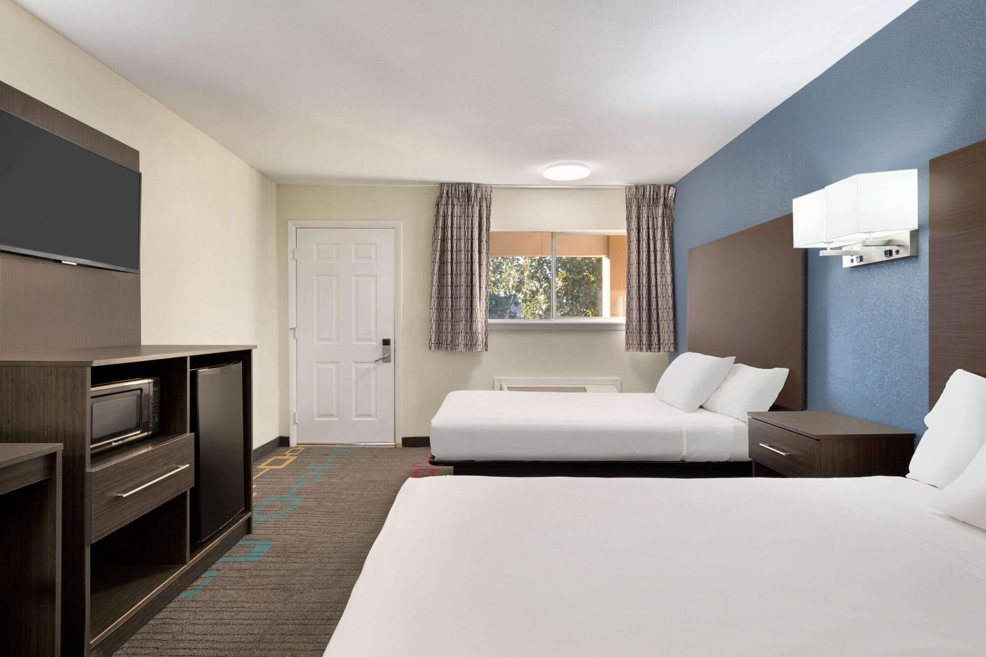 Days Inn By Wyndham Lawton Zewnętrze zdjęcie