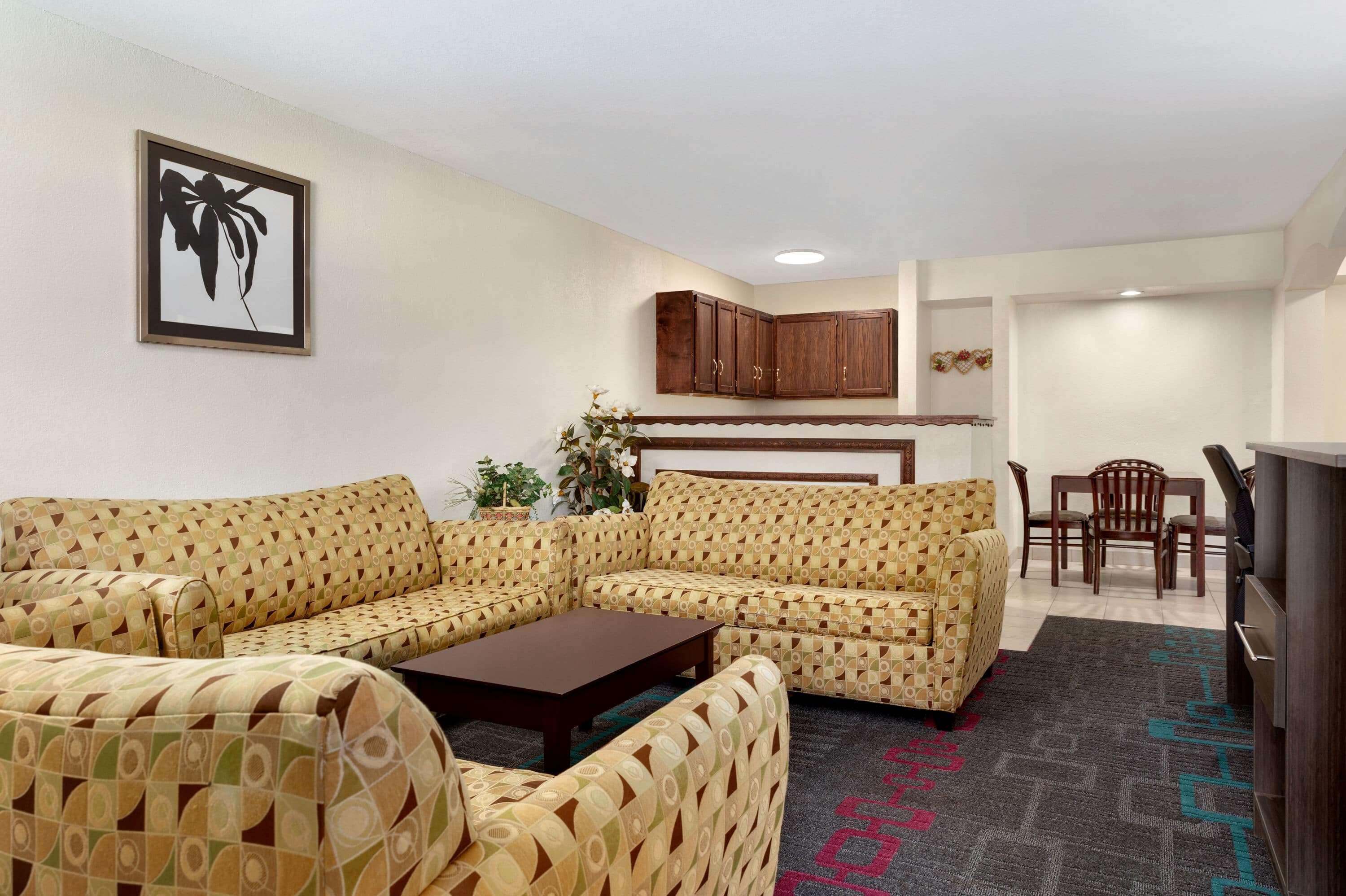 Days Inn By Wyndham Lawton Zewnętrze zdjęcie