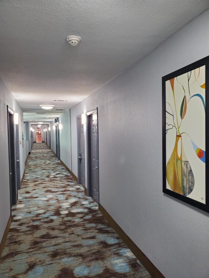 Days Inn By Wyndham Lawton Zewnętrze zdjęcie